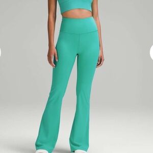 $118 Lululemon Groove Super-High-Rise Flared Pant *Nulu Kelly Green